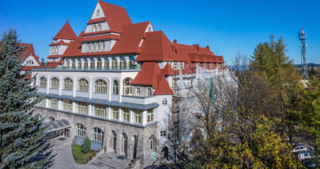 GERARD Heritage İspanyol kırmızı Heritage Spanish red, Poland, Zakopane hospital