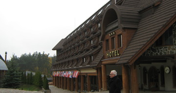 GERARD Corona kestane Hotel Szymbark