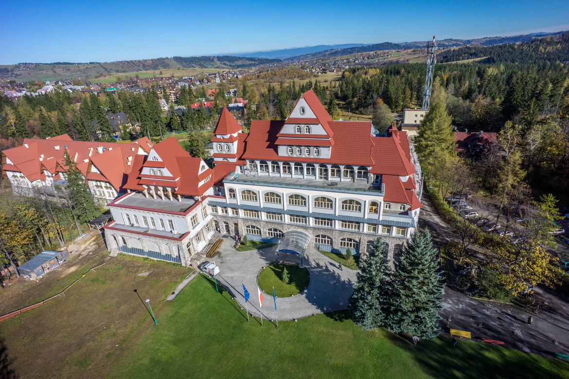 GERARD Heritage İspanyol kırmızı Heritage Spanish red, Poland, Zakopane hospital