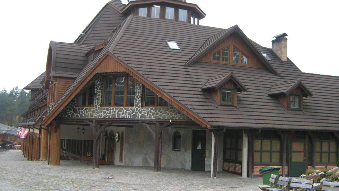 GERARD Corona kestane Hotel Szymbark