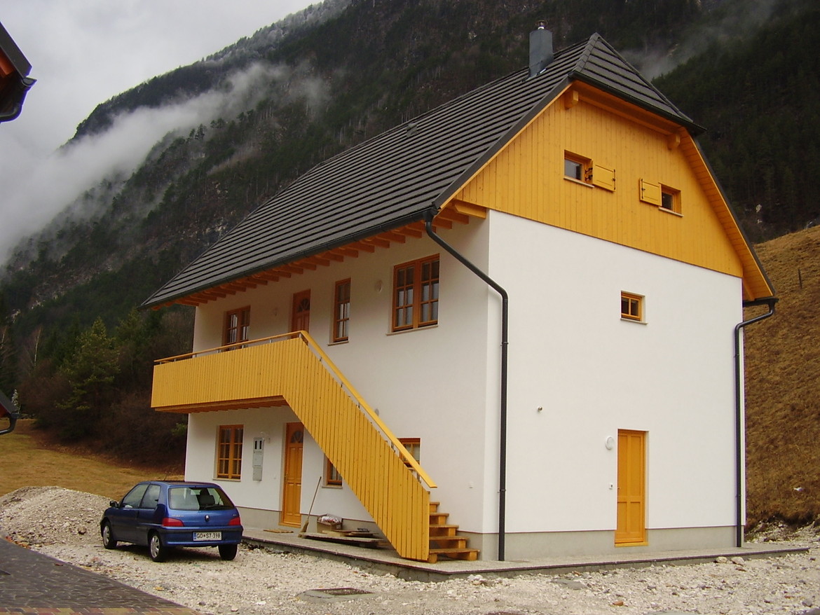 GERARD Corona Koyu Gümüş Posocje, Slovenia